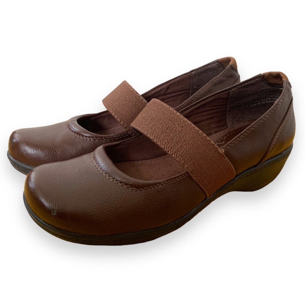 BareTraps Mary Janes